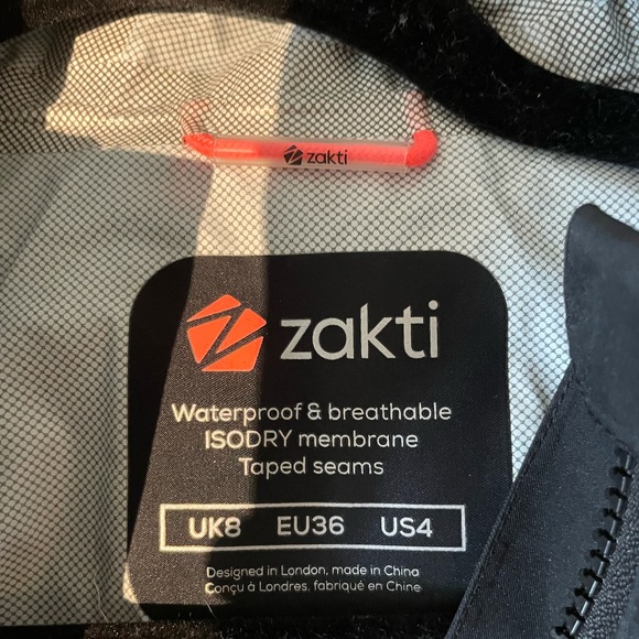 Rain jacket - Picture 3 of 3